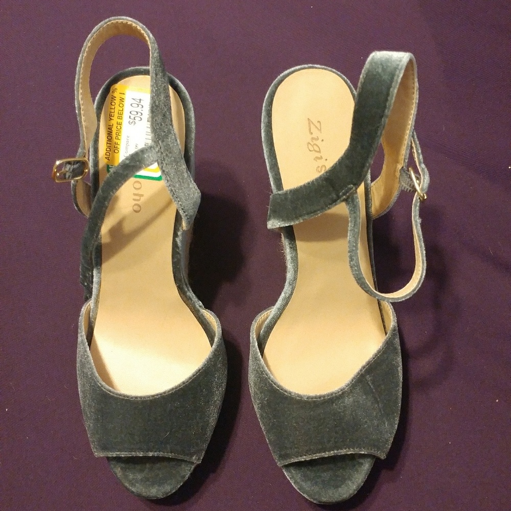 Brand new shoes never worn